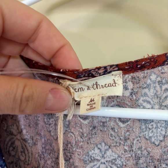 hem &‎ thread NWT Boho Short dress Long Sleeve Flowy Rayon - Picture 2 of 9